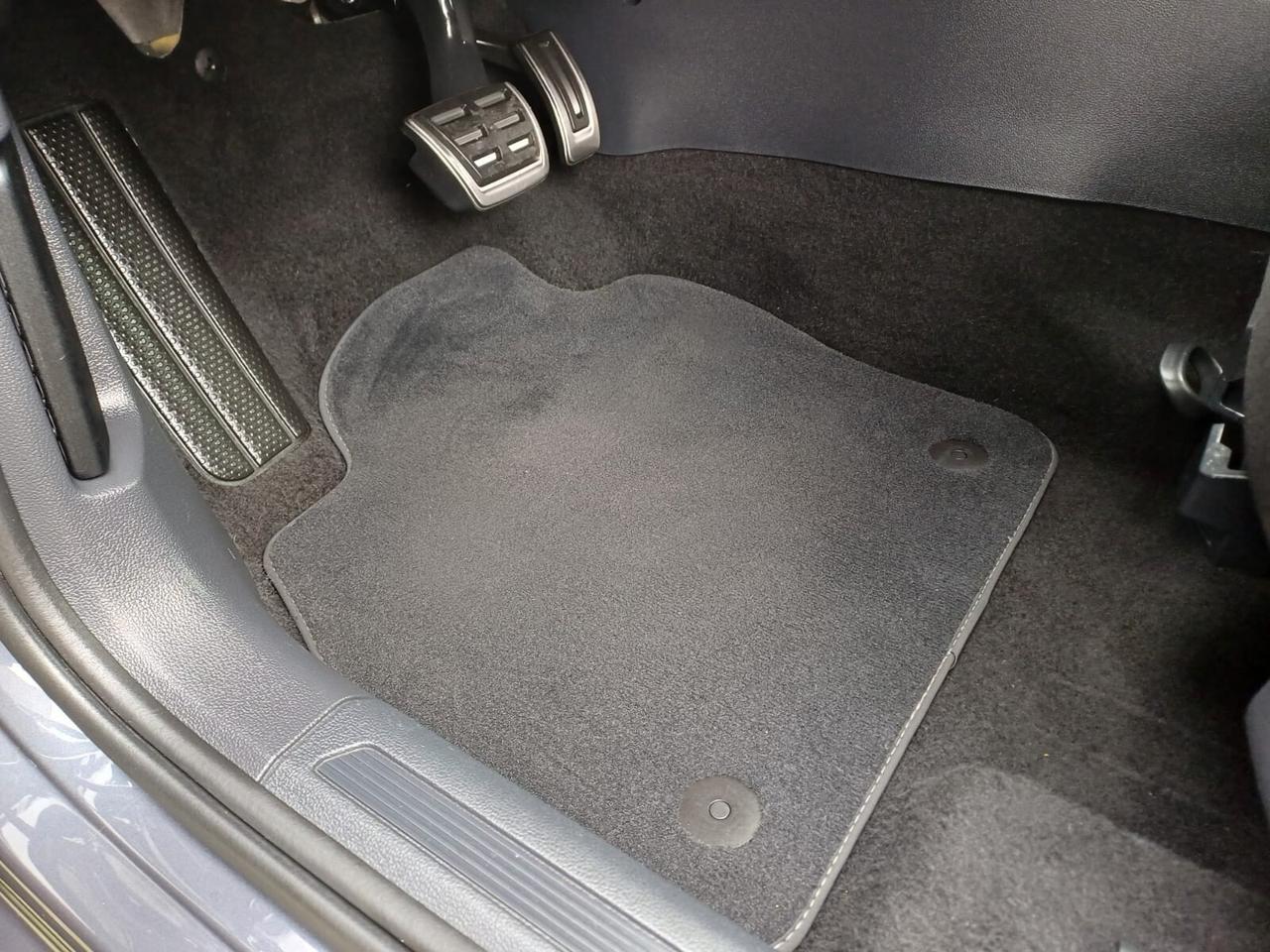 Volkswagen Taigo 1.0 TSI 110 CV DSG R-Line