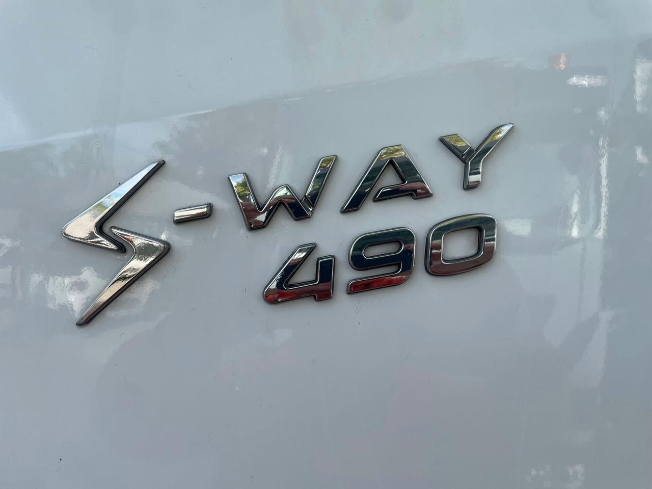 Iveco S-Way 490 (2 unità)