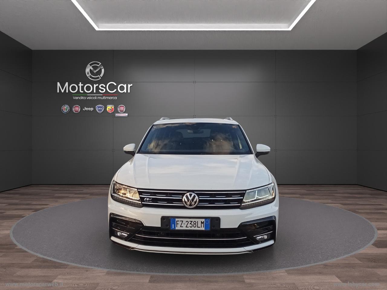 VOLKSWAGEN Tiguan 2.0 TDI 150CV SCR DSG R-Line TETTO APRIBILE