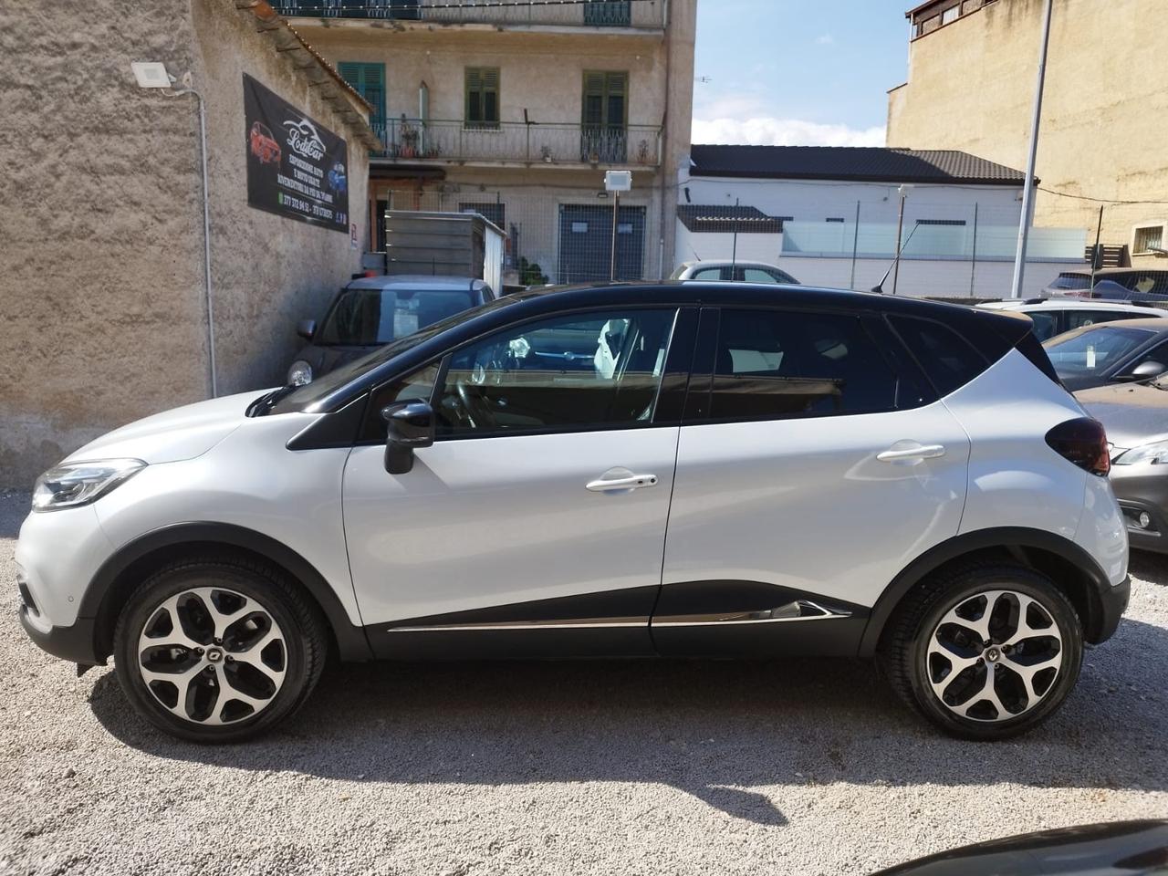 Renault Captur dCi 8V 110 CV Start&Stop Energy Initiale Paris