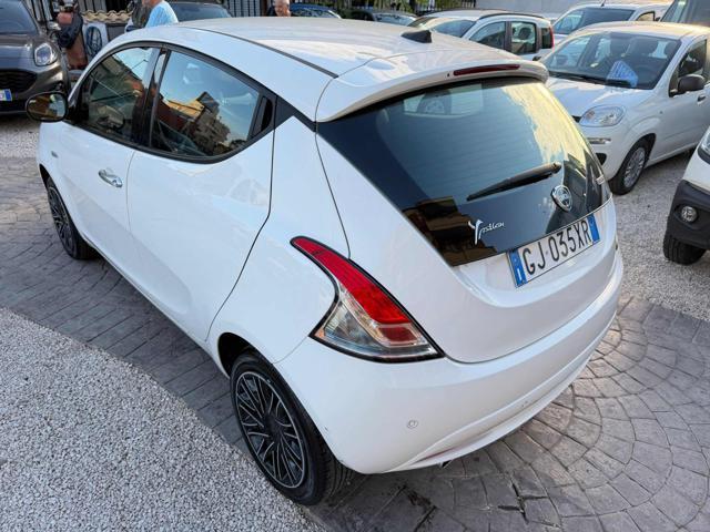 LANCIA Ypsilon 1.0 FireFly 5 porte S&S Hybrid Ecochic Gold