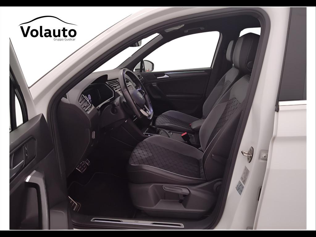 VOLKSWAGEN Tiguan II 2021 - Tiguan 1.5 tsi R-Line 150cv dsg