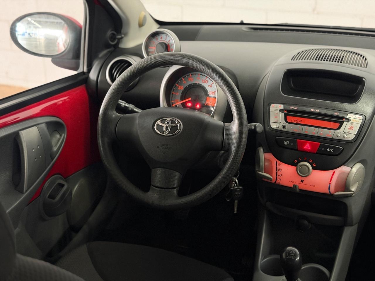 Toyota Aygo 1.0 12V VVT-i 5 porte Sol