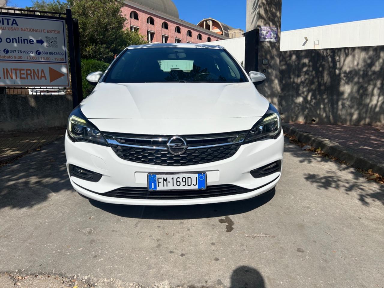 Opel Astra 1.6 CDTi 110CV