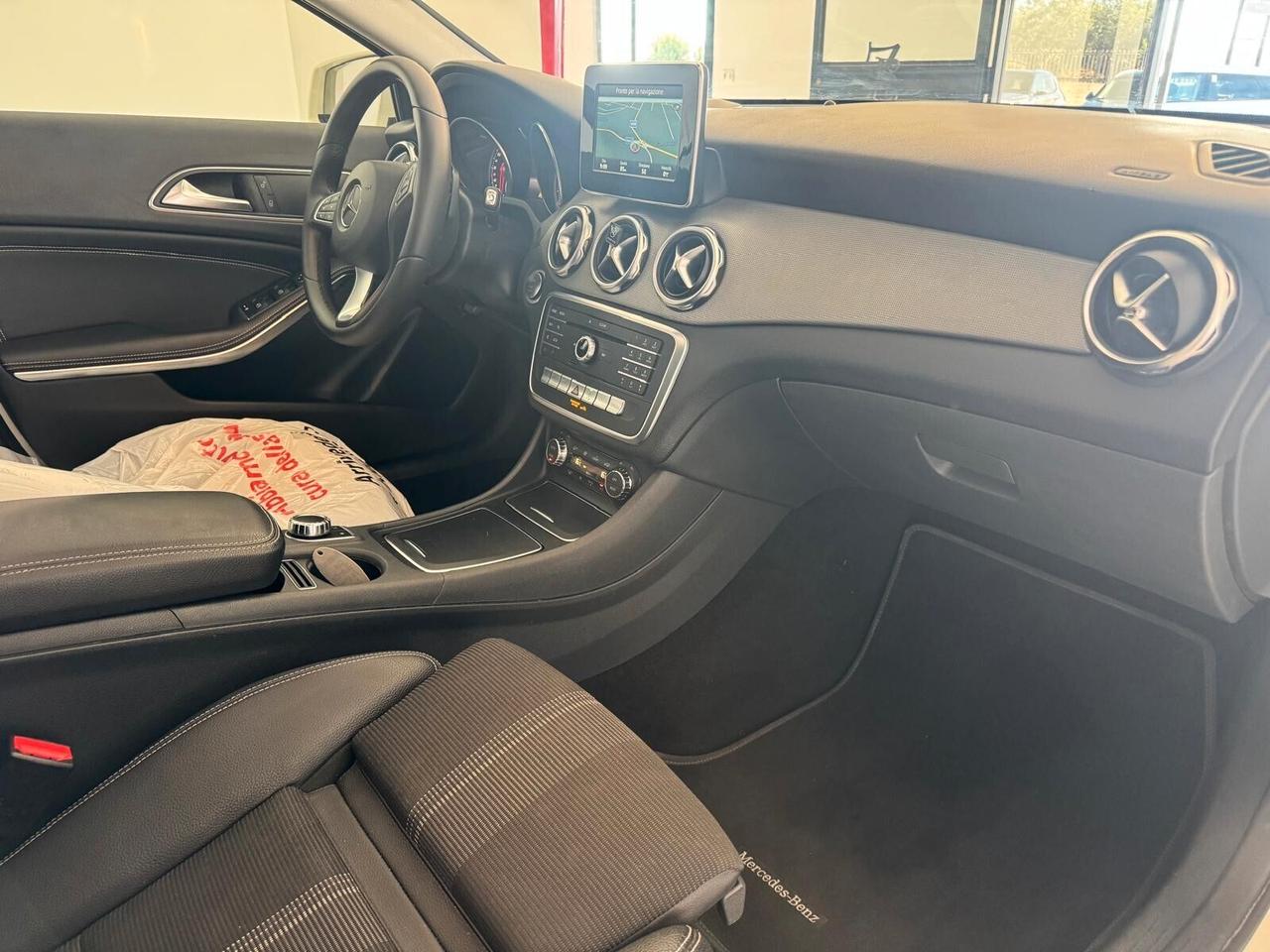 Mercedes-benz GLA 200 d Sport TETTO - 2017