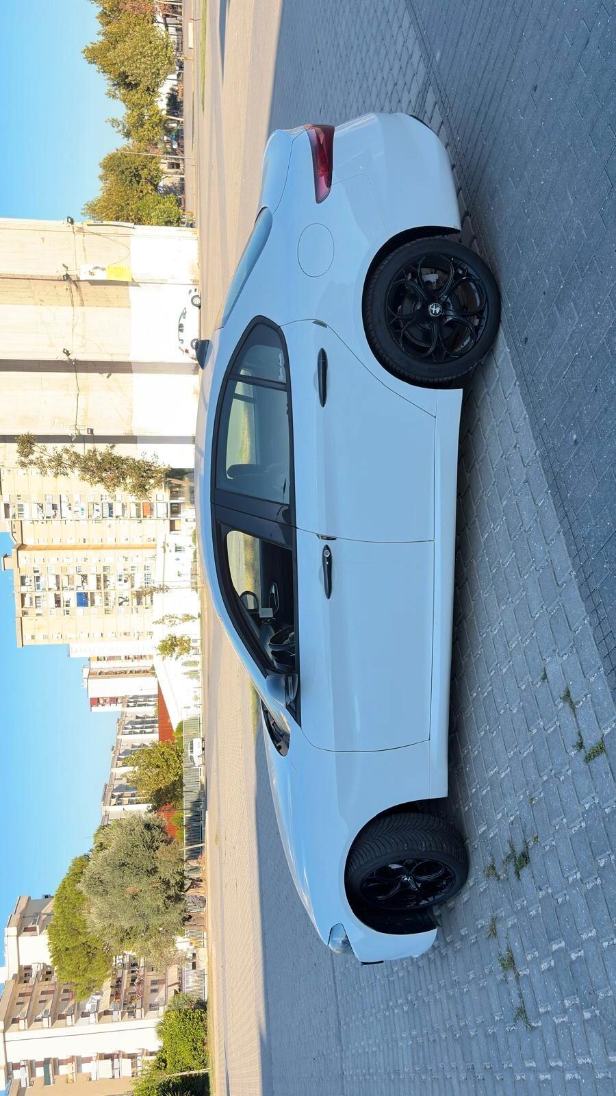Alfa Romeo Giulia 2.2 Turbodiesel 150 CV