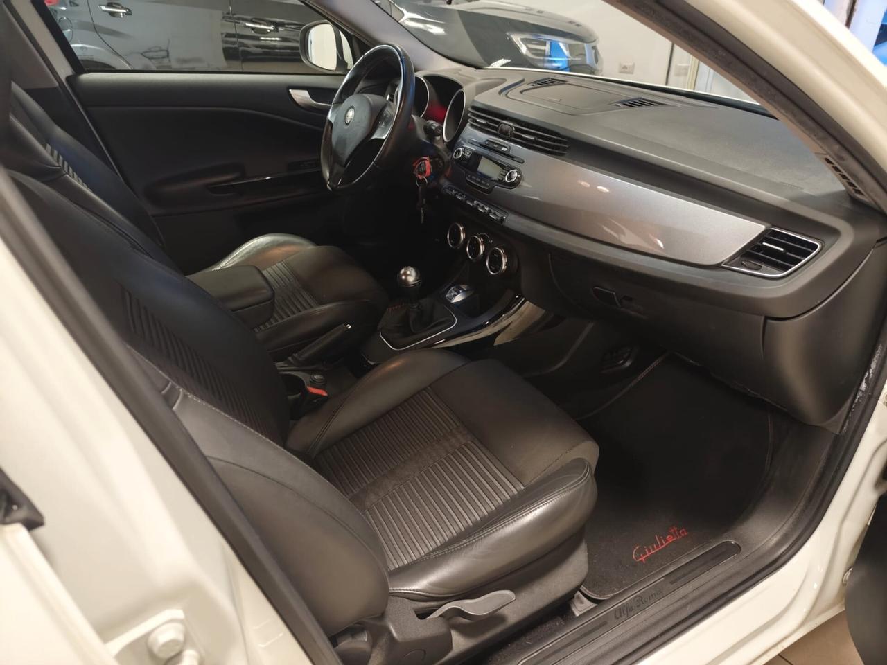 Alfa Romeo Giulietta 1.6 JTDm-2 105 CV Exclusive