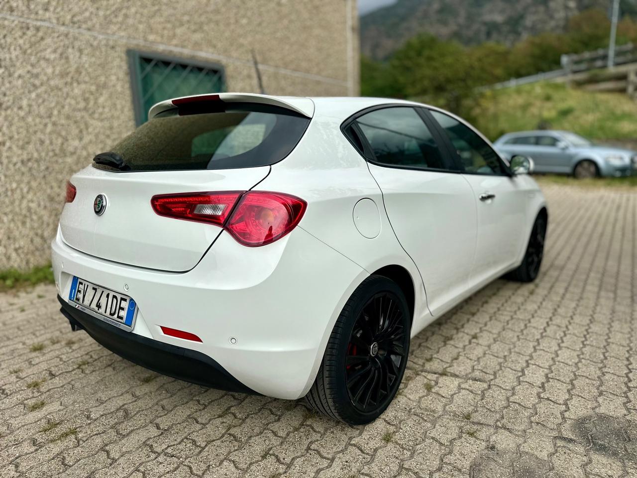 Alfa Romeo Giulietta 1.6 JTDm-2 105 CV
