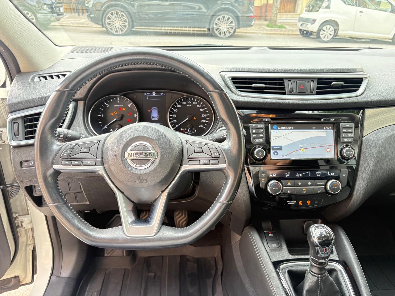 Nissan Qashqai 1.5dCi N-Connecta BIANCO PERLA FULL/LED