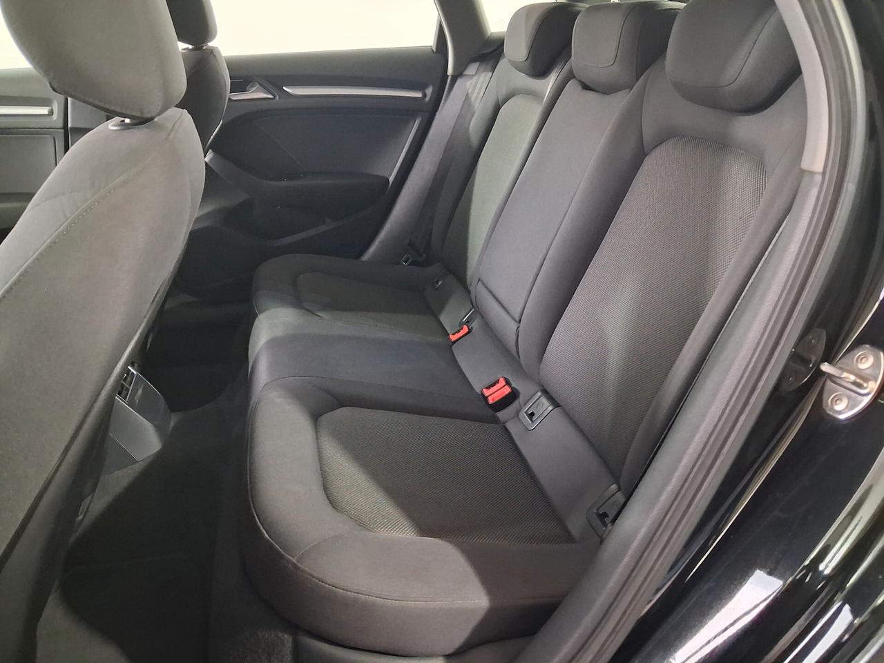 Audi A3 SPB 30 TDI S tronic s line iva deducibile