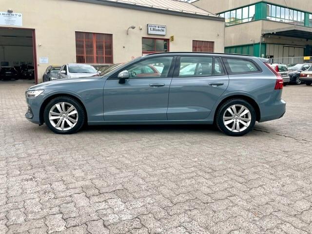 Volvo V60 B4 (d) Geartronic Momentum Business Perfetta Tagliandata