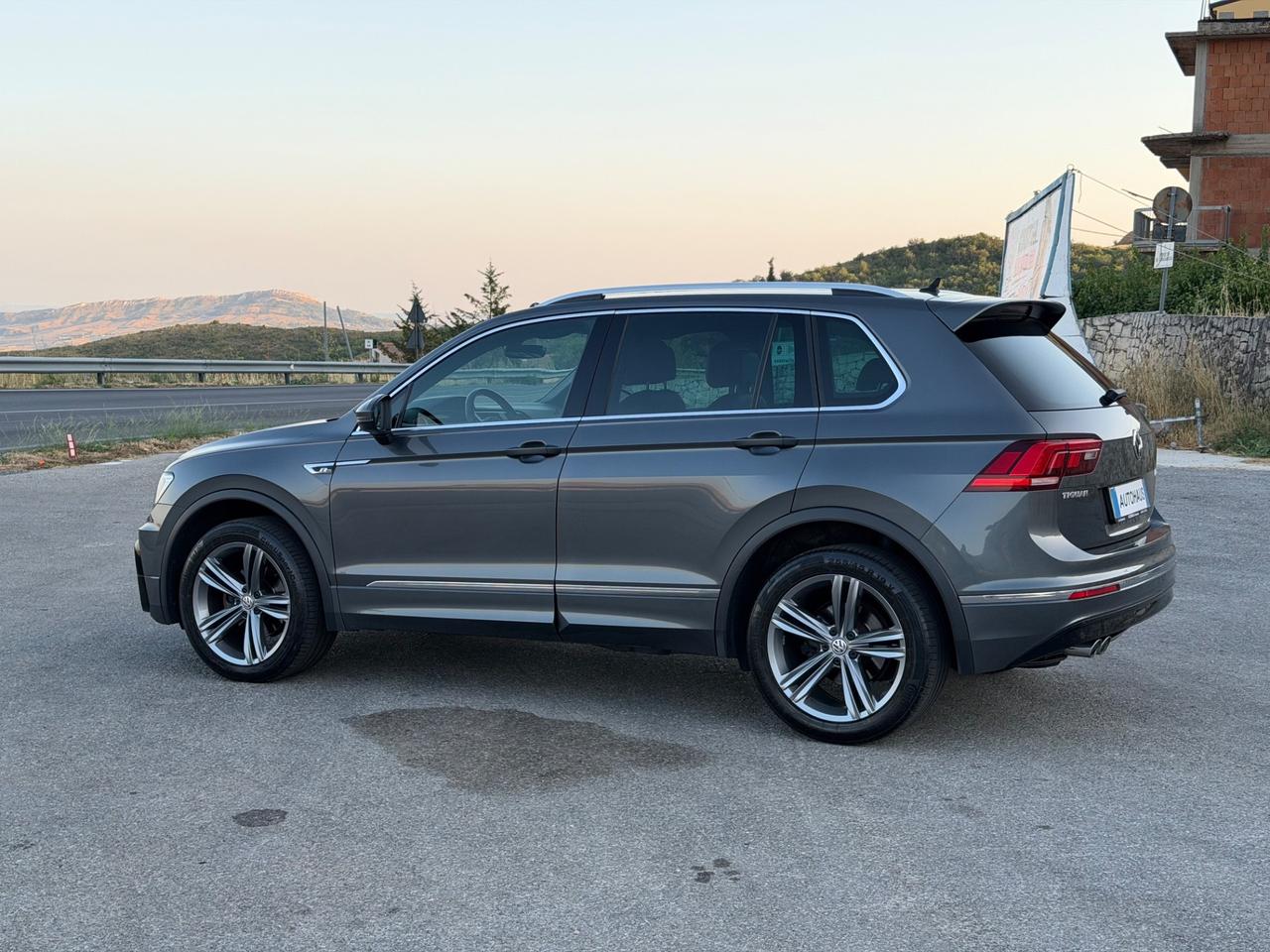 Volkswagen Tiguan 2.0 TDI 150cv DSG 4MOTION R-Line