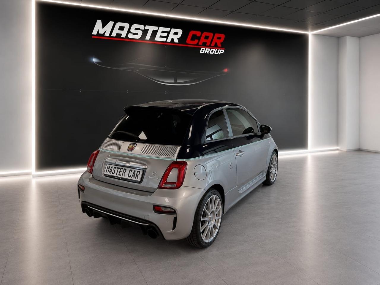 Abarth 695 1.4 Turbo T-Jet Rivale