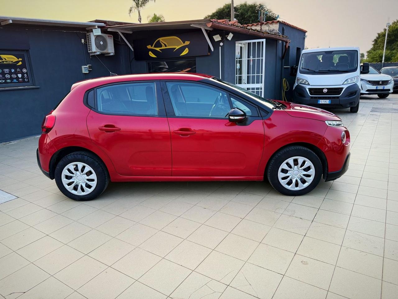 Citroen C3 BlueHDi 100 S&S Shine Unico Proprietario Garanzia 12 Mesi