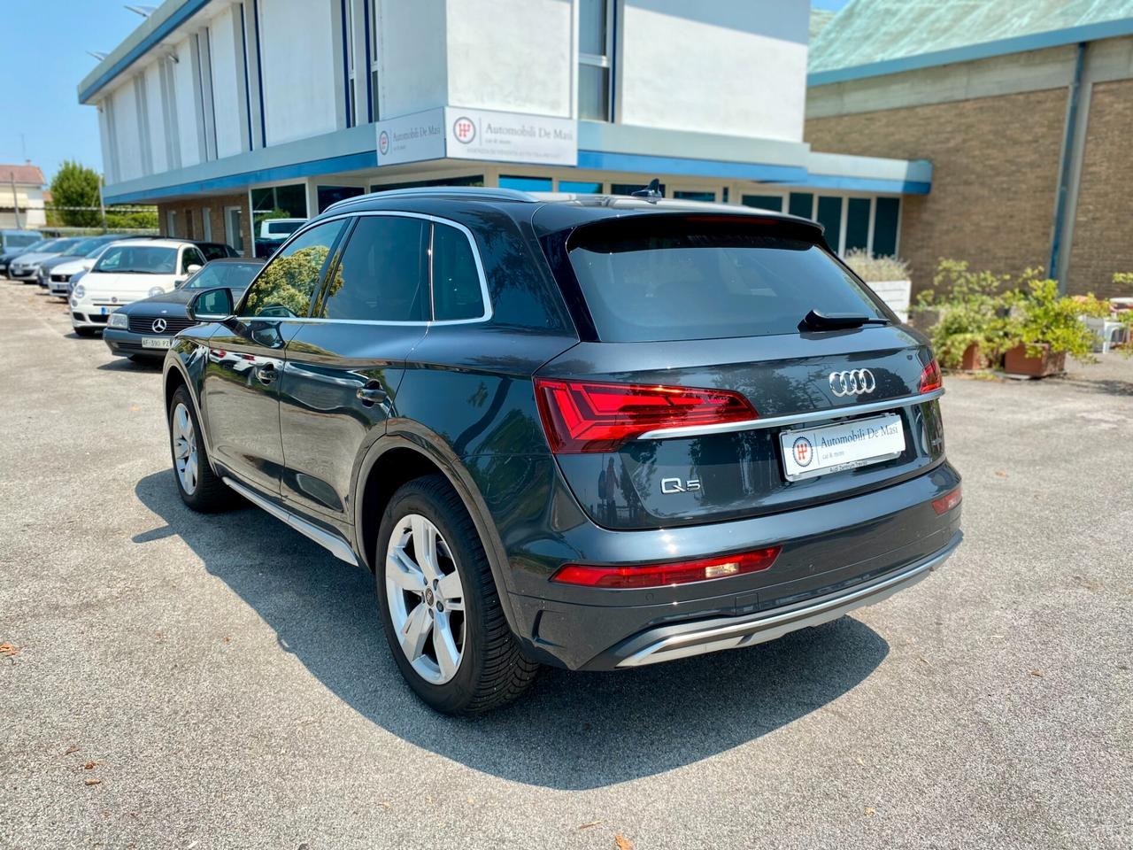 Audi Q5 40 2.0 tdi mhev 12V quattro s-tronic 204cv FARI MATRIX