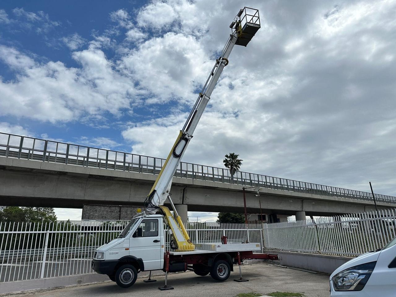 Fiat Daily 35.8 Piattaforma aerea SOLO 12 MILA KM