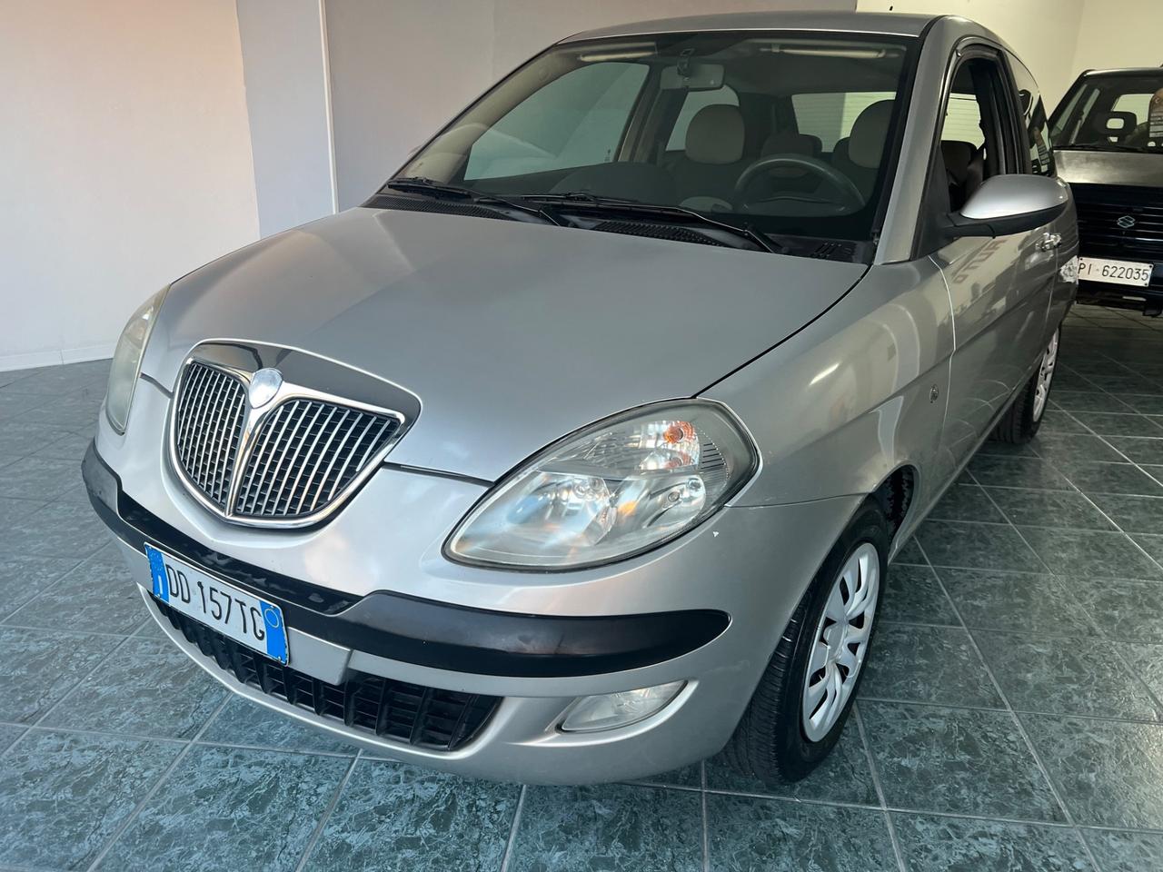 Lancia Ypsilon 1.2 Argento