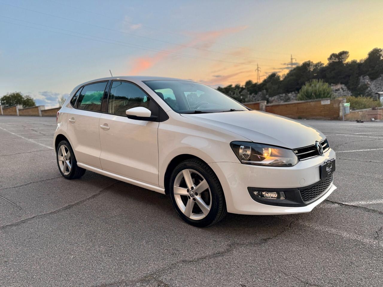 Volkswagen Polo/1.6 90 CV/CERCHI 16"/NEOPATENTATI