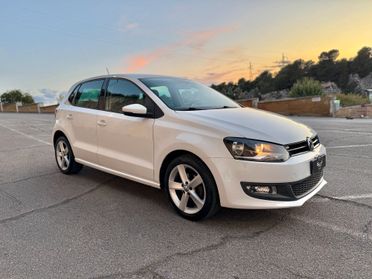 Volkswagen Polo/1.6 90 CV/CERCHI 16"/NEOPATENTATI