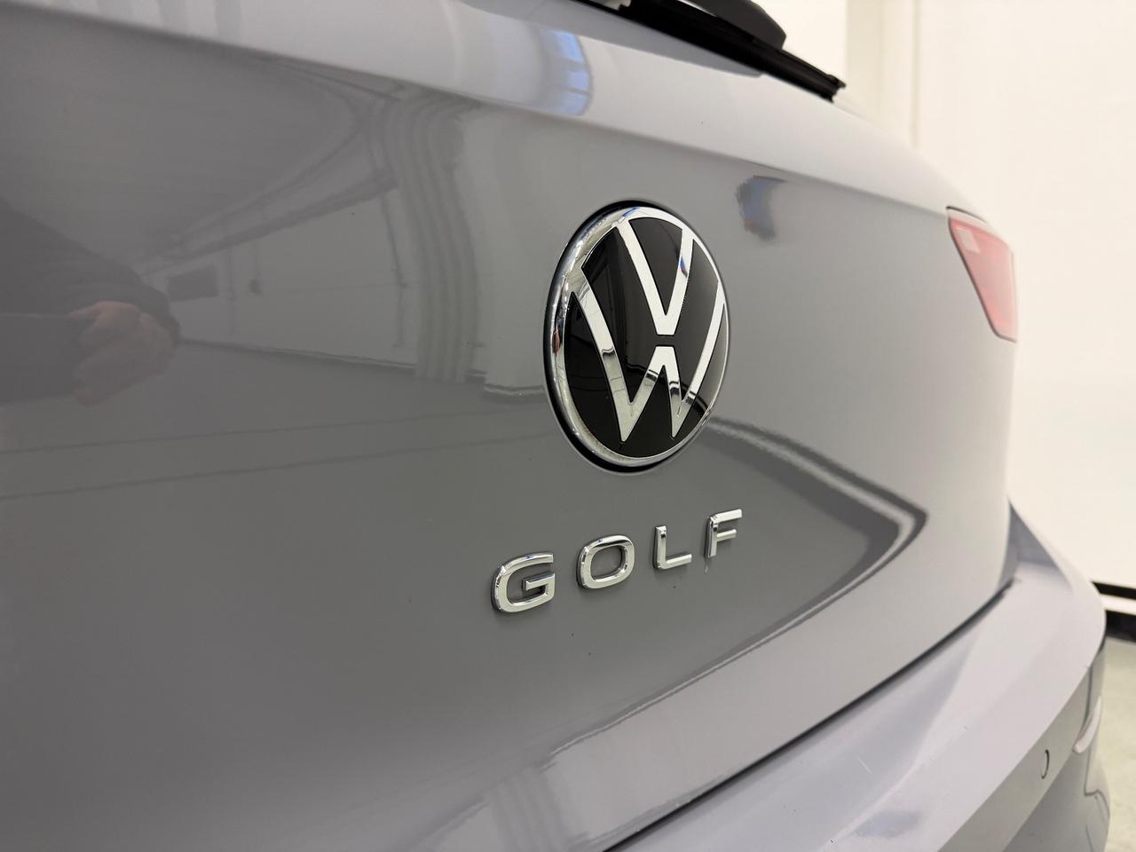 Volkswagen Golf 8 - ACTIVE - FULL OPTIONAL