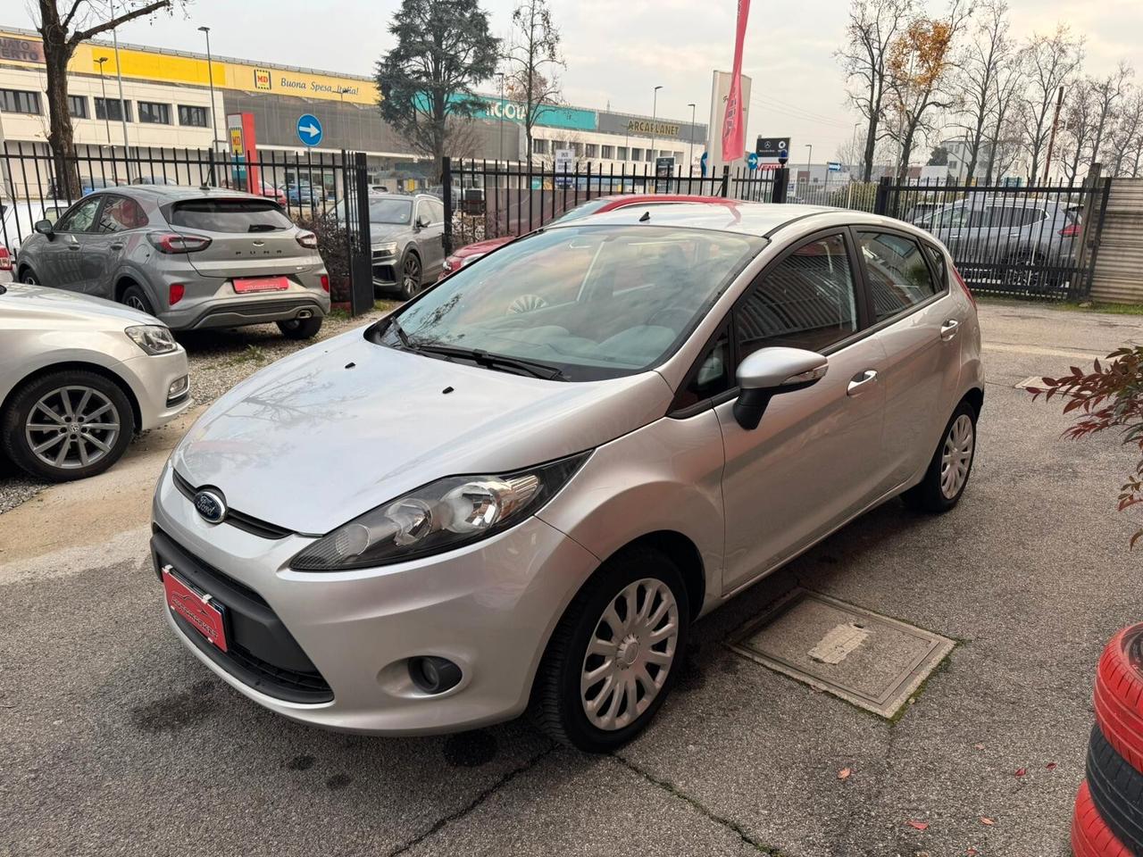 Ford Fiesta 1.4 TDCi 70CV 5 porte