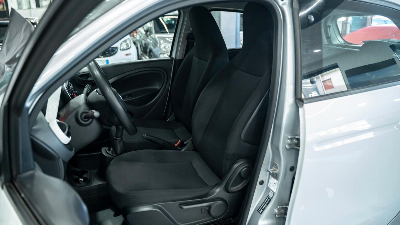 Smart ForFour 1.0 YOUNGSTER 71CV LED ITALIANA FULL OPTIONAL