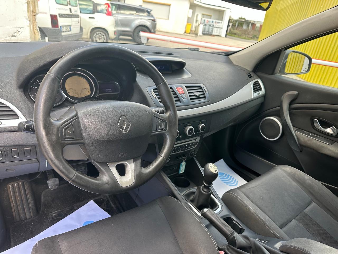 RENAULT MEGANE 1.5 *110CV * 5PORTE * TAGLIANDATA * SERVICE*