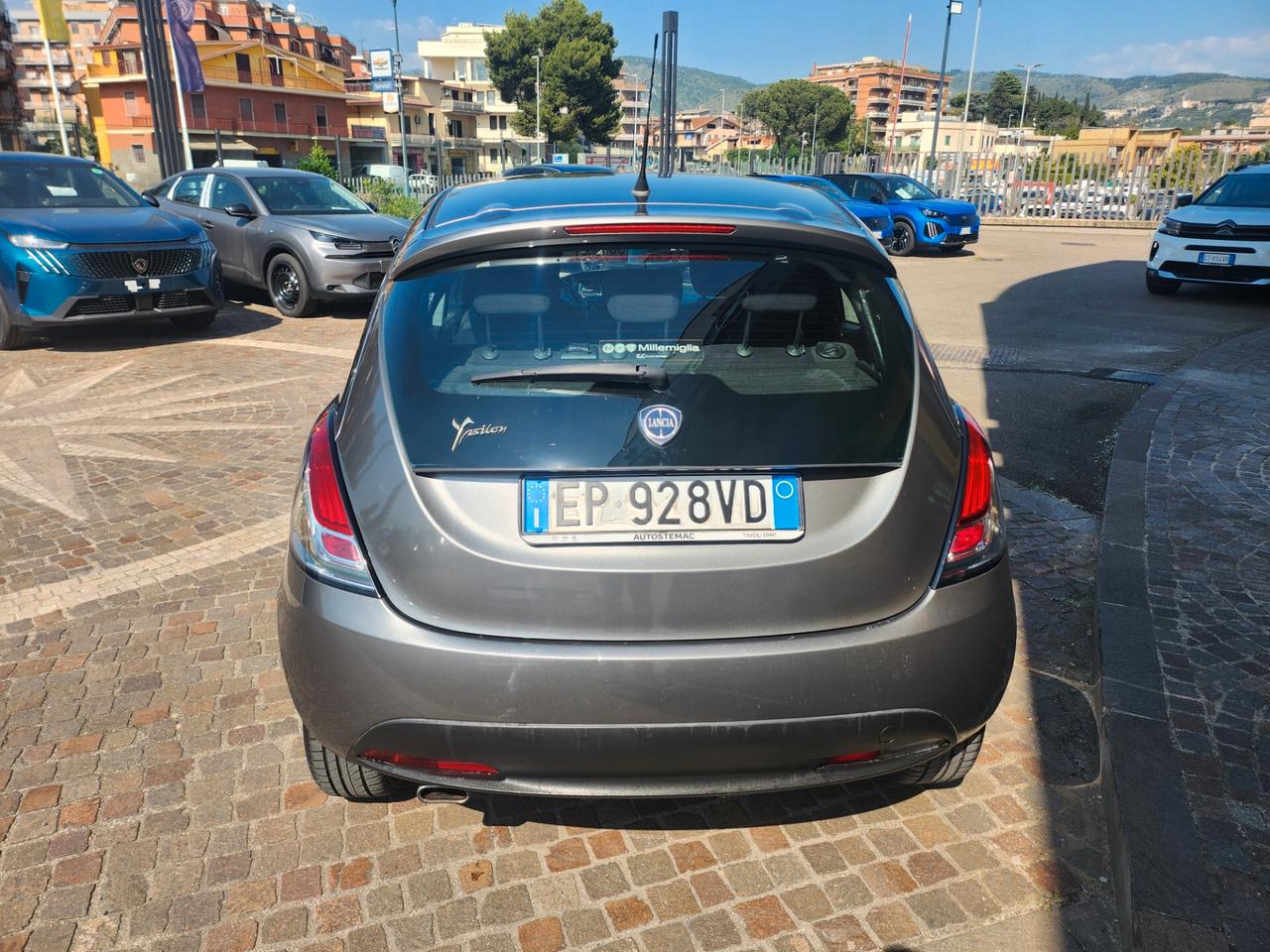 Lancia Ypsilon 1.3 MJT 16V 95 CV 5 porte S&S Silver