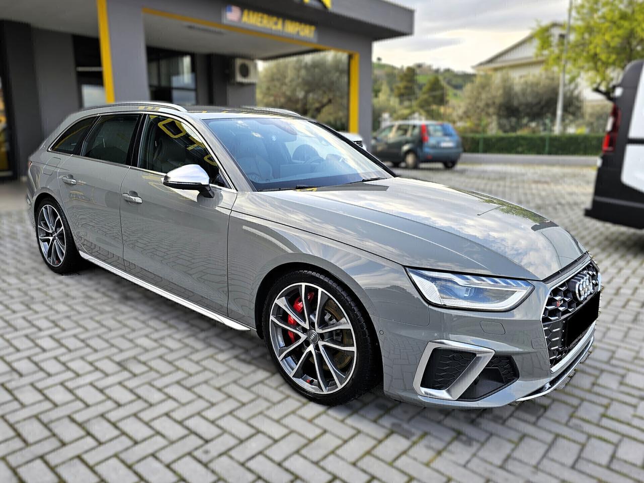 Audi A4 S4 Avant TDI quattro tiptronic