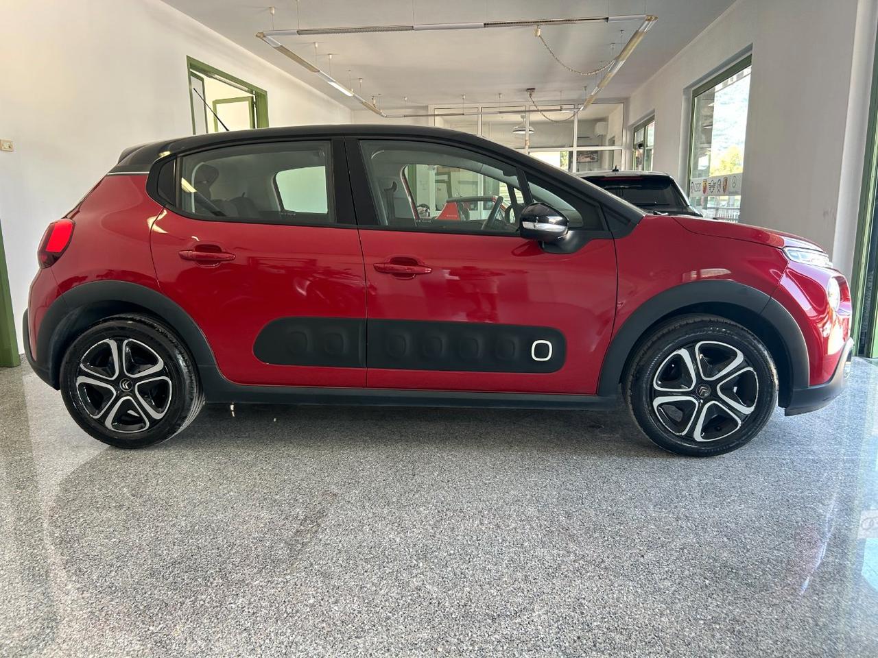 Citroen C3 1.2 puretech Shine 82cv
