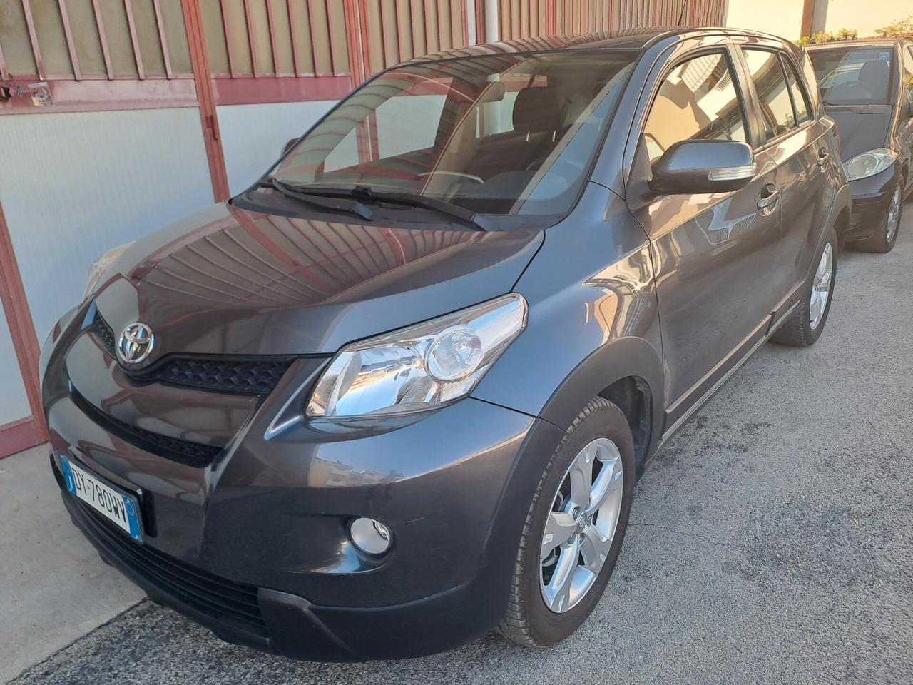 Toyota Urban Cruiser 1.4 D-4D AWD Sol