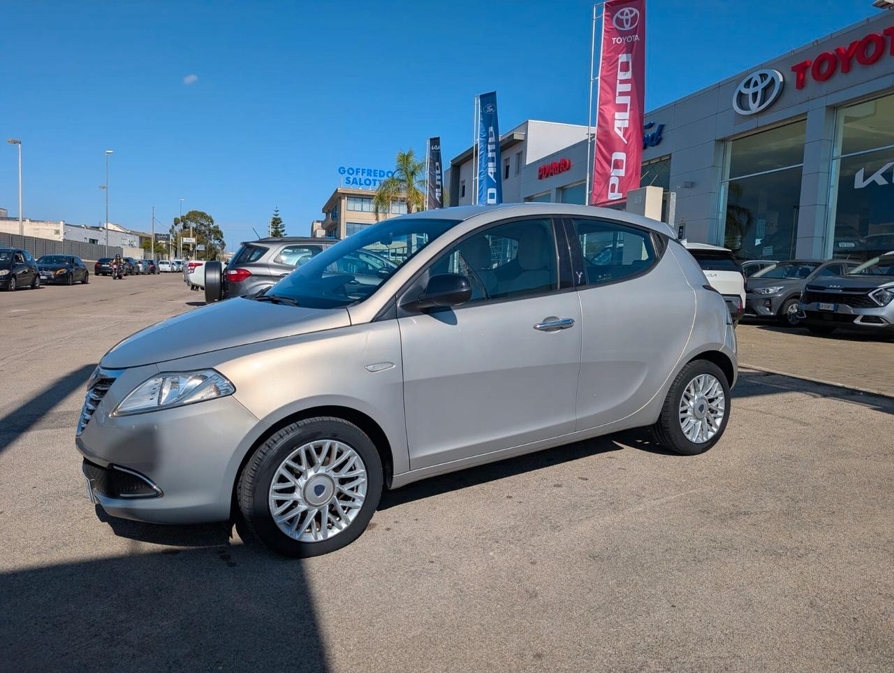 Lancia Ypsilon 1.3 MJT 16V 95 CV 5 porte S&S Gold