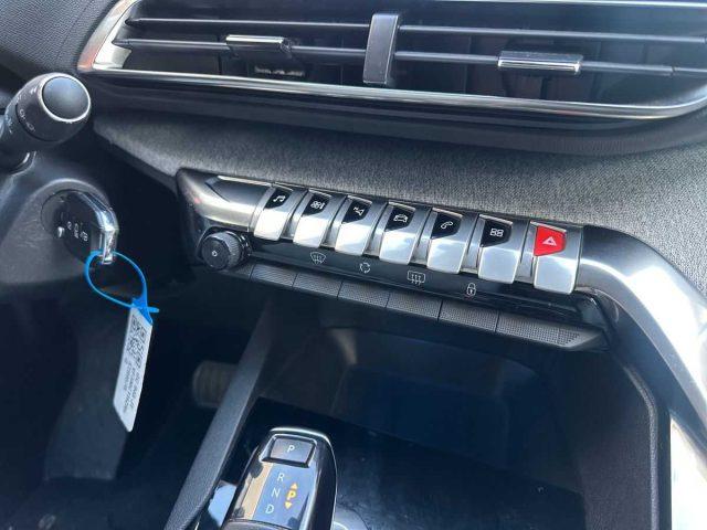 PEUGEOT 5008 BlueHDi 130 S&S EAT8 Allure