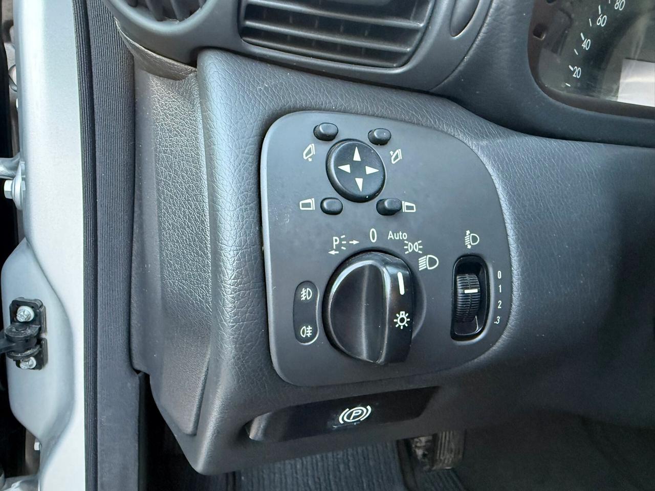 Mercedes C 200 2.0 Benz 163cv Kompressor cat Elegance Evo