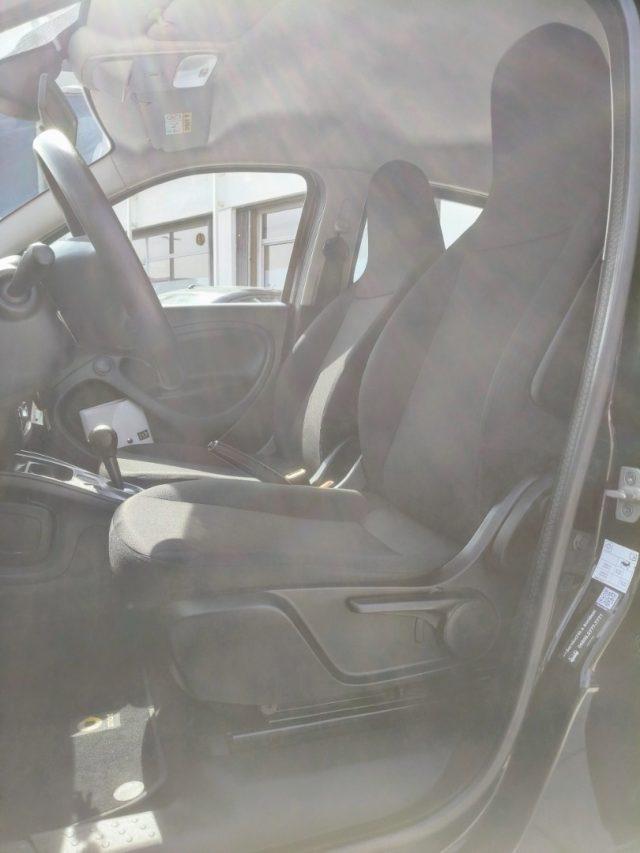 SMART ForFour 70 1.0 twinamic Youngster Automatic Neopatentati