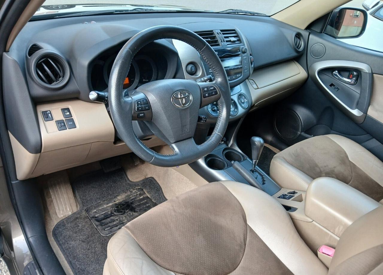 TOYOTA Rav4 Crossover 2.200 D-Cat 150cv 4WD Autom.