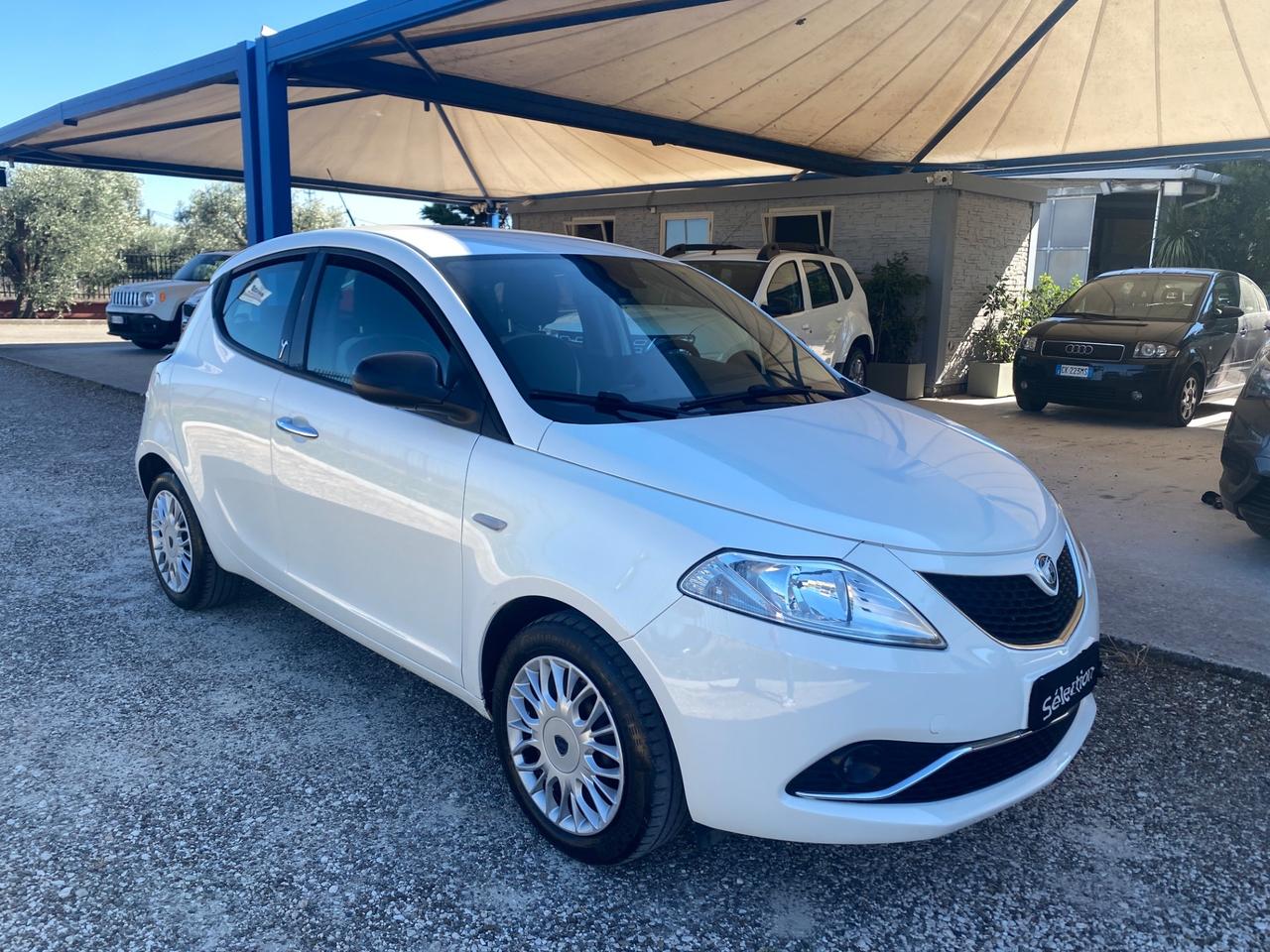 Lancia Ypsilon 1.2 69 CV 5 porte S&S Gold KM CERTIFICATI PER NEOPATENTATI