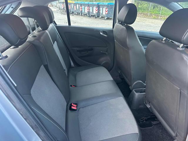 OPEL Corsa 1.4 16V 5 porte Cosmo senza nessun lavoro da fare