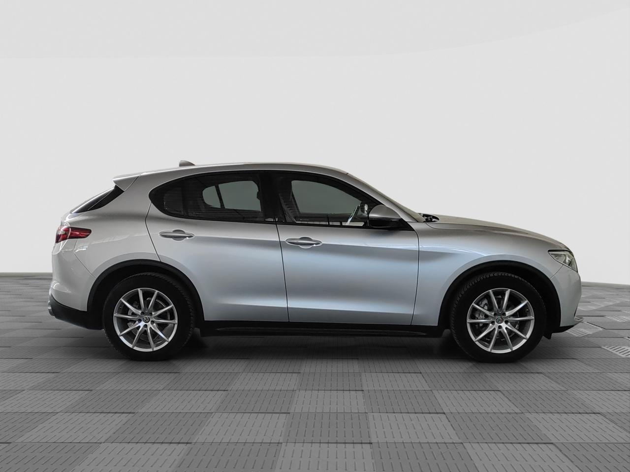 ALFA ROMEO Stelvio 2.2 Turbo Diesel 190 CV AT8-RWD Executive