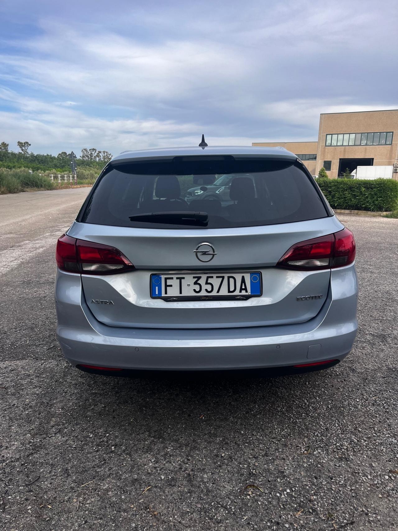 Opel Astra 1.4 Turbo 110CV EcoM Sports Tourer Innovation