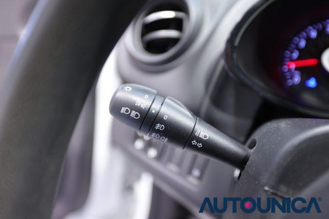 RENAULT Clio TCE 12V 75 CV 5 PORTE GENERATION NEOPATENTATI