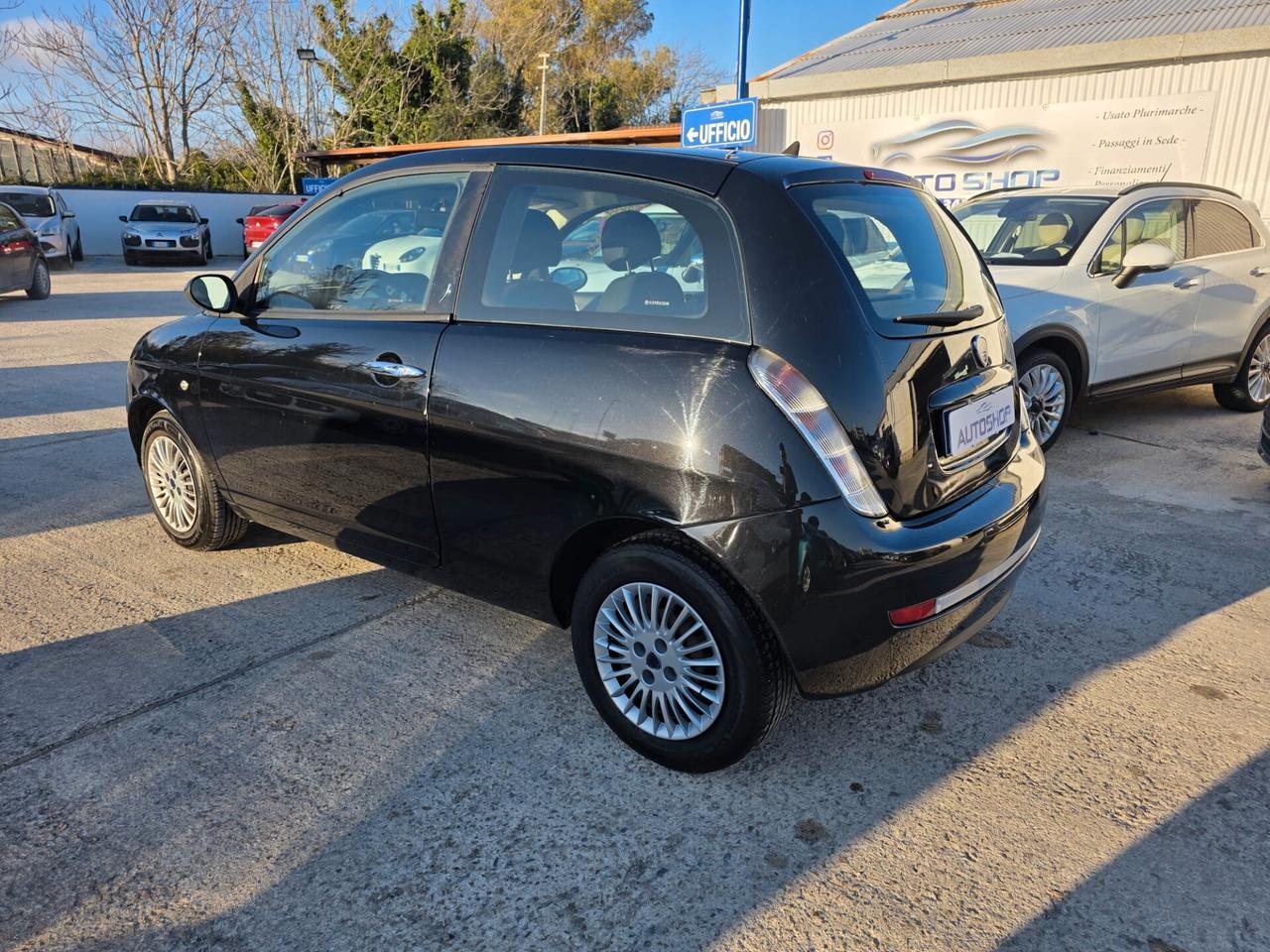 Lancia Ypsilon 1.2 Argento