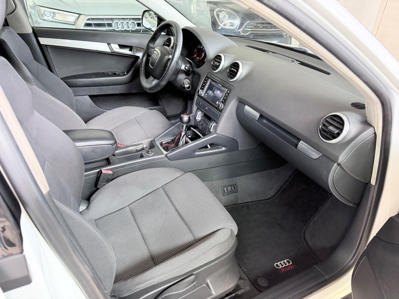 Audi A3 SPB 1.6TDI 105CV S-Line OK NEOPATENTATI