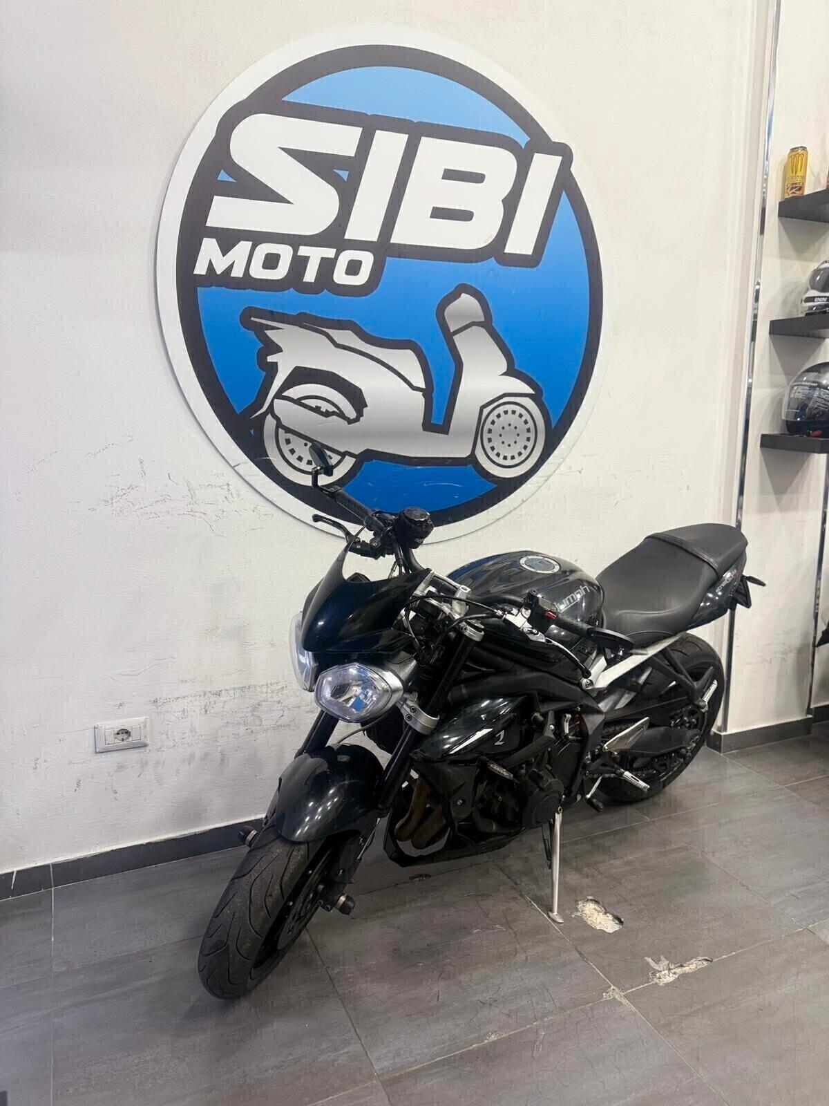 Triumph Street Triple