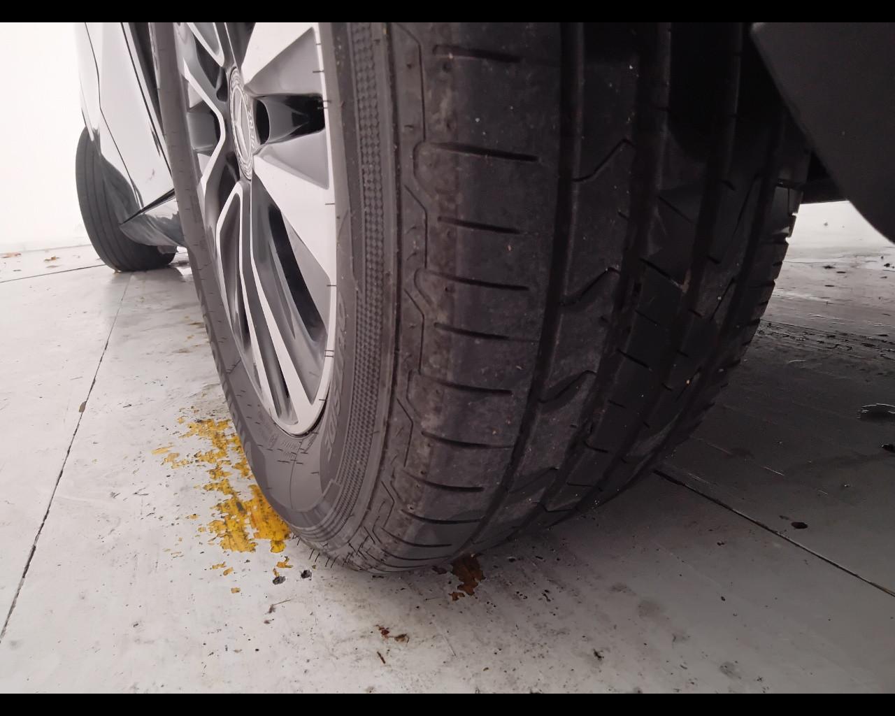 Mercedes-Benz Classe B - W247 2018 - B 180 d Sport auto