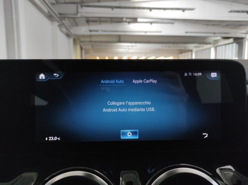 Mercedes-Benz Classe B (W247) - B 180 Automatic Business Extra