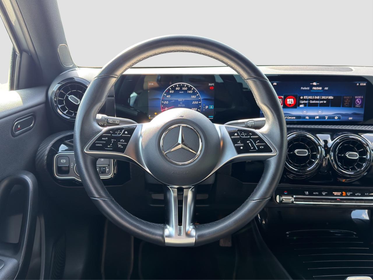 MERCEDES Classe A (W177) A 180 Automatic Executive