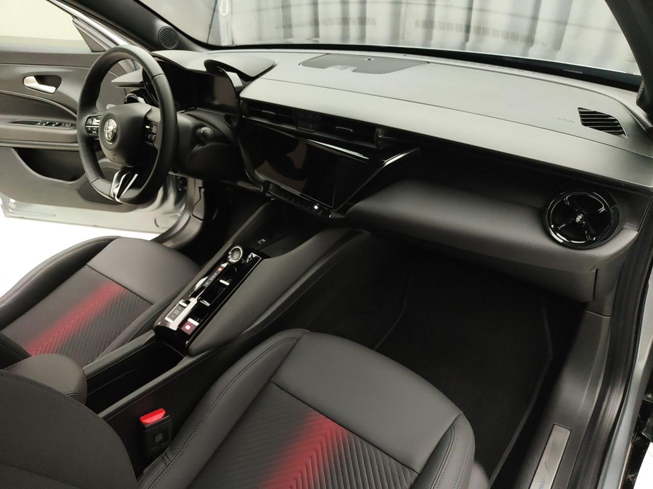 ALFA ROMEO Junior 1.2 HYBRID 145CV EDCT6 Q4