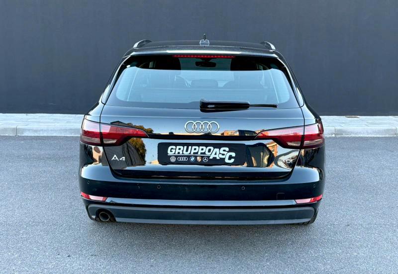 Audi A4 Avant 35 2.0 tdi 150cv s-tronic