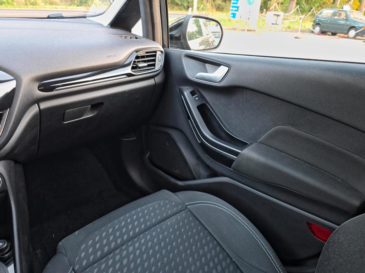 Ford Fiesta 1.0 Ecoboost 100 CV aut. 5 porte Vignale E6B Automatico NEO 2017